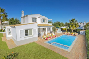 Villa Flor by Villa Plus
